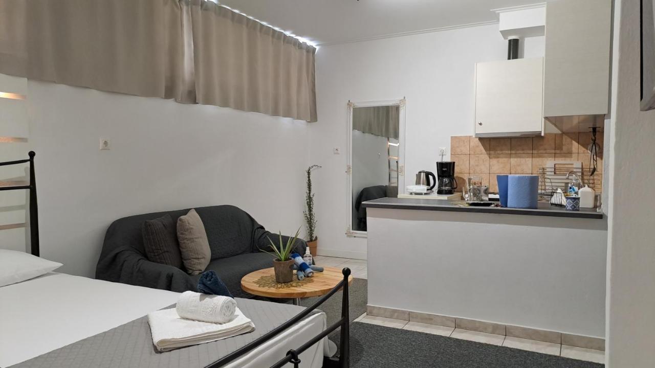 Studio V3St & Parking Larissa Luaran gambar